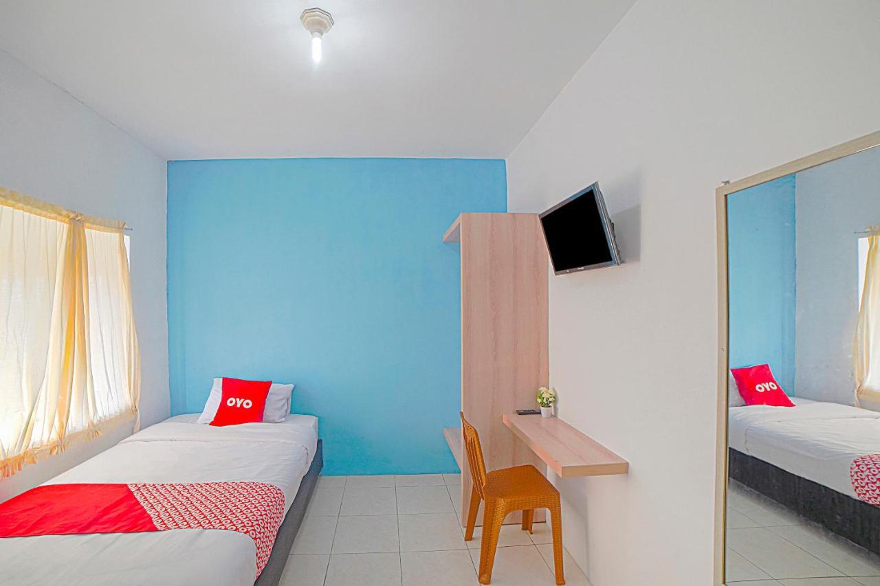 Oyo 90637 Rumah Ni Karo Medan Exteriér fotografie