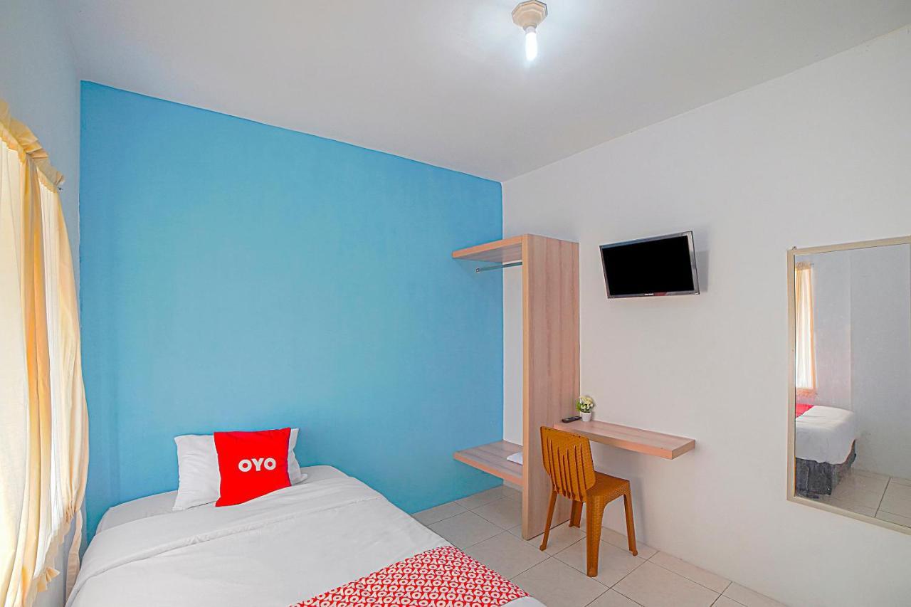Oyo 90637 Rumah Ni Karo Medan Exteriér fotografie