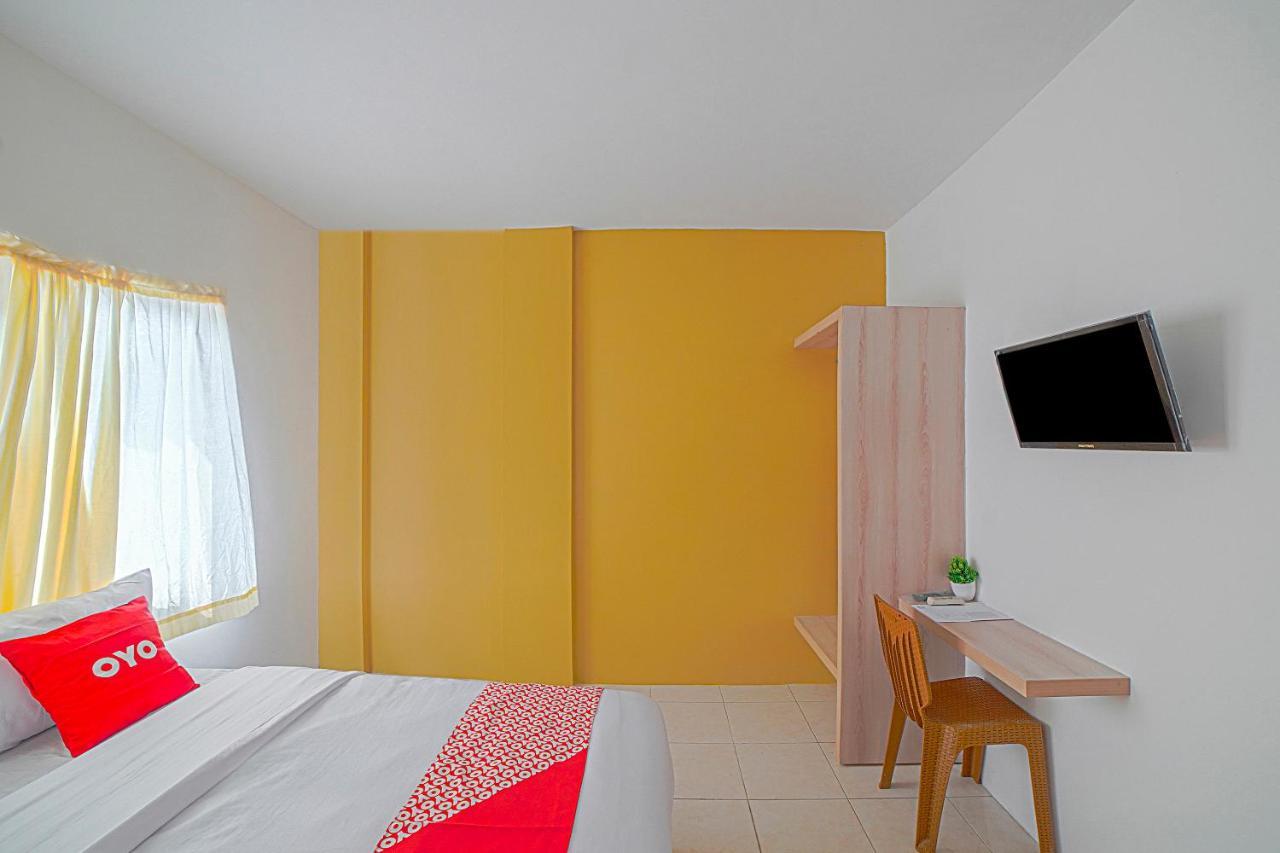 Oyo 90637 Rumah Ni Karo Medan Exteriér fotografie